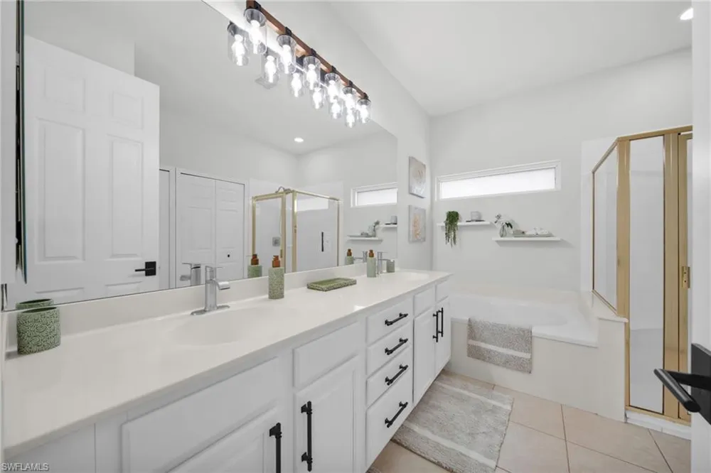 Address Not Shown Naples, FL 34109