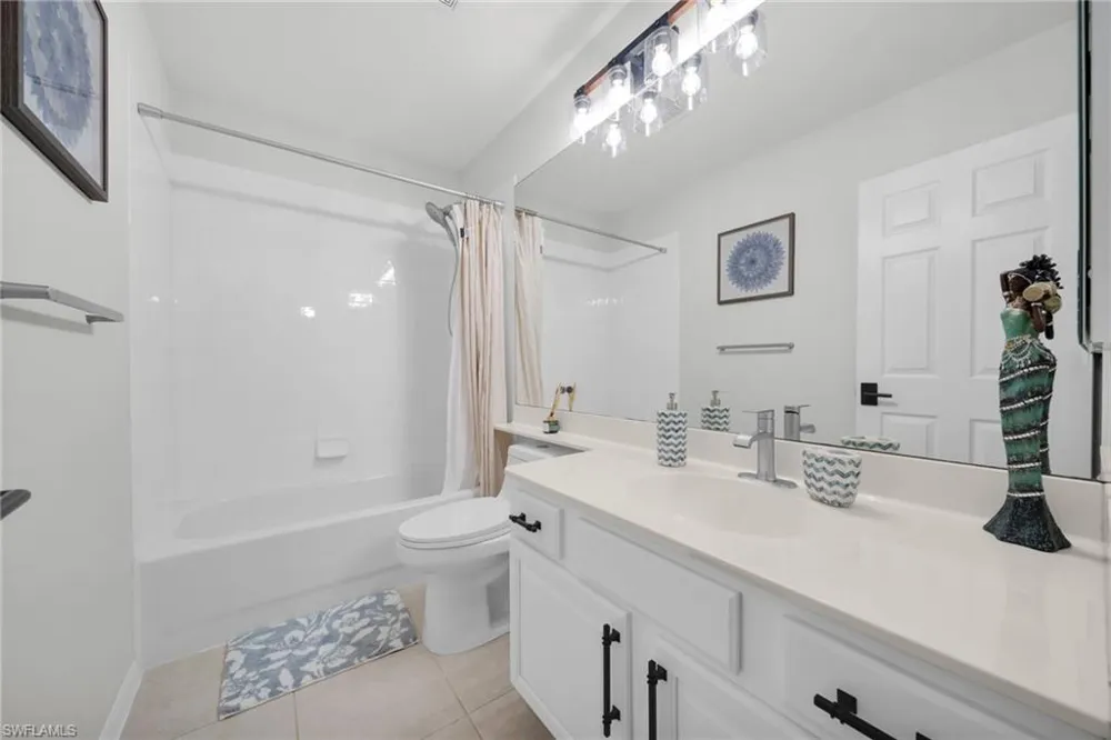 Address Not Shown Naples, FL 34109