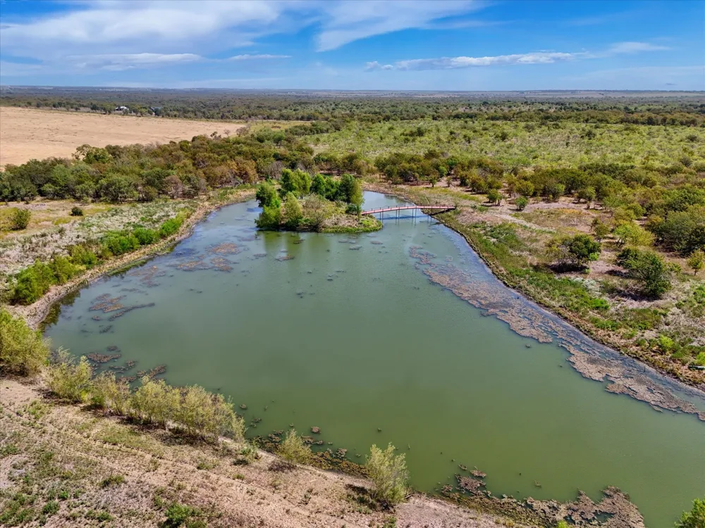 COUNTY LANE Axtell, TX 76624