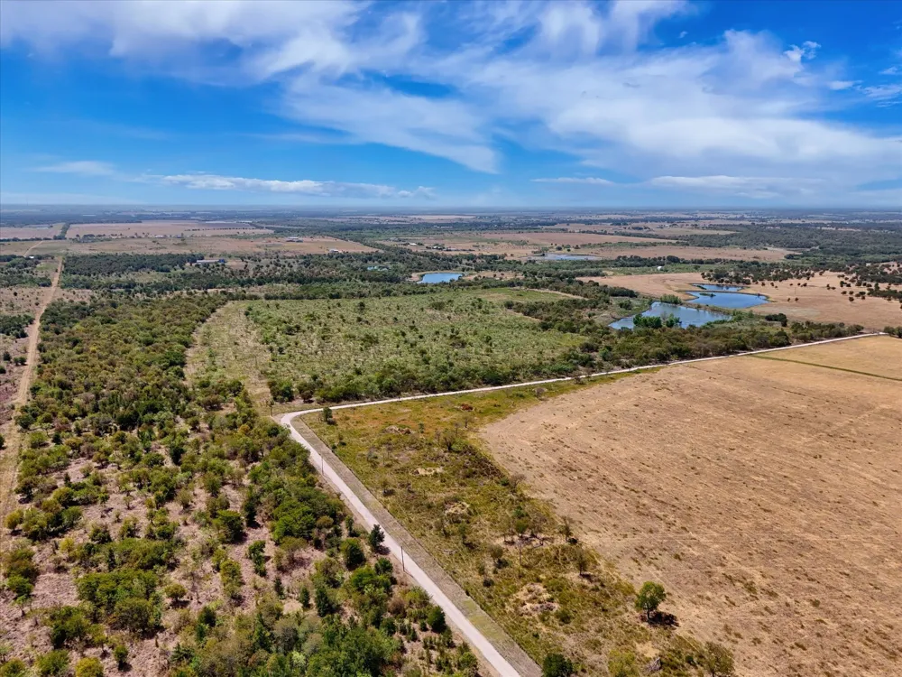COUNTY LANE Axtell, TX 76624