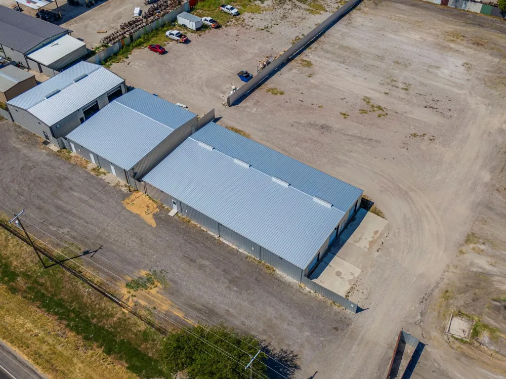 3026 S Highway 77 Waxahachie, TX 75165