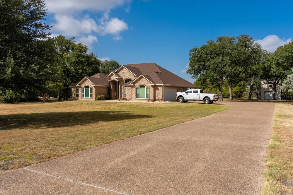 111 Spring Creek Street Waco, TX 76705
