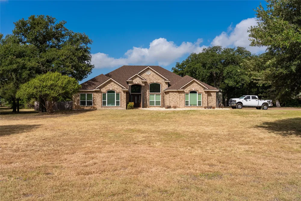 111 Spring Creek Street Waco, TX 76705