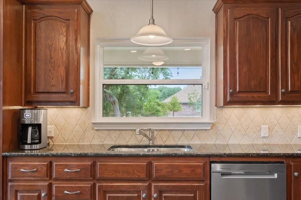 111 Spring Creek Street Waco, TX 76705