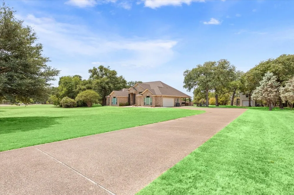 111 Spring Creek Street Waco, TX 76705