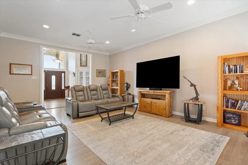 111 Spring Creek Street Waco, TX 76705