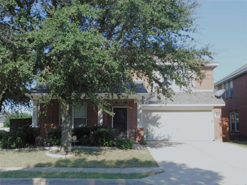 316 Hummingbird Drive Little Elm, TX 75068