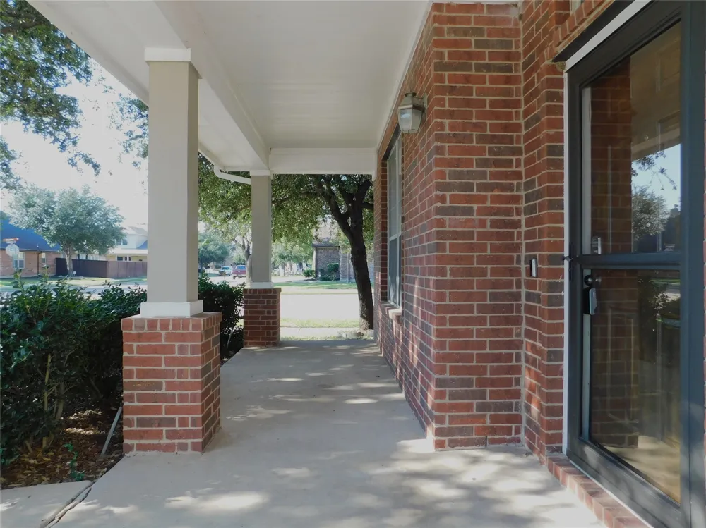 316 Hummingbird Drive Little Elm, TX 75068