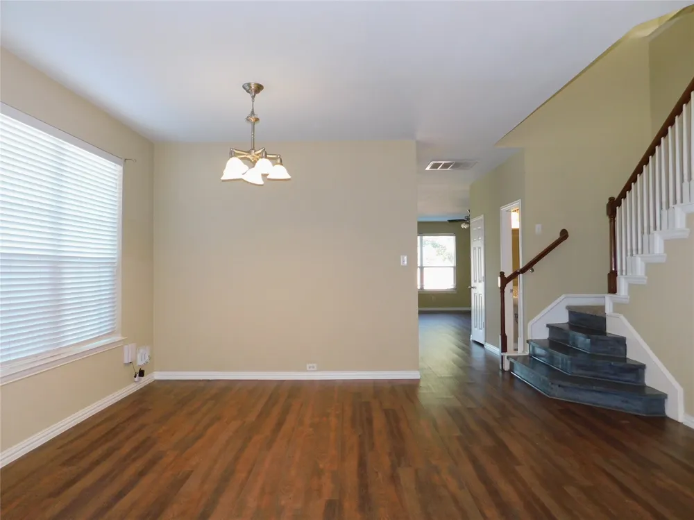 316 Hummingbird Drive Little Elm, TX 75068