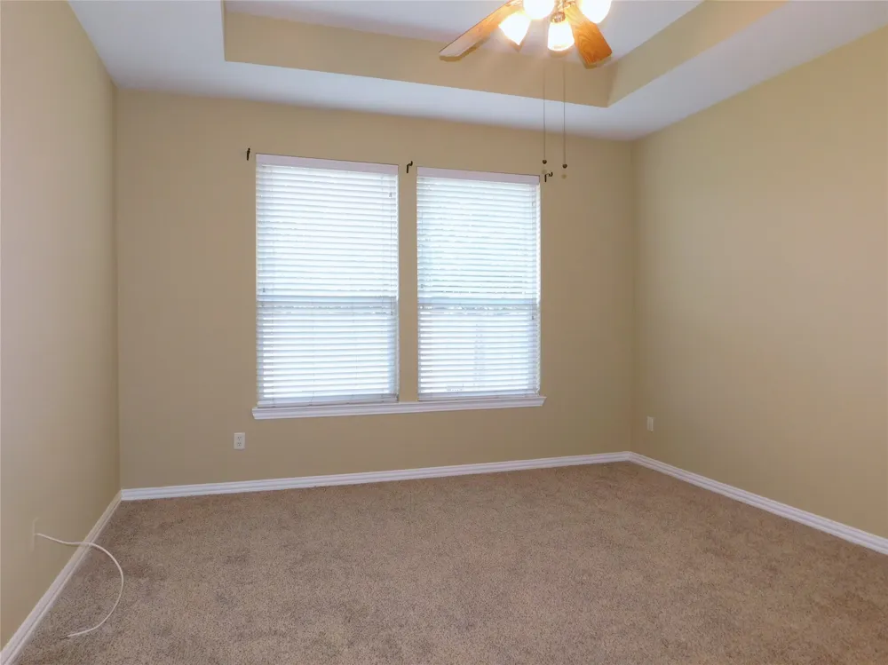 316 Hummingbird Drive Little Elm, TX 75068