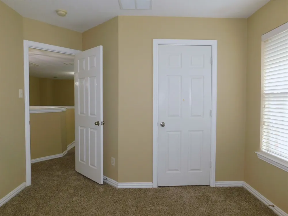 316 Hummingbird Drive Little Elm, TX 75068
