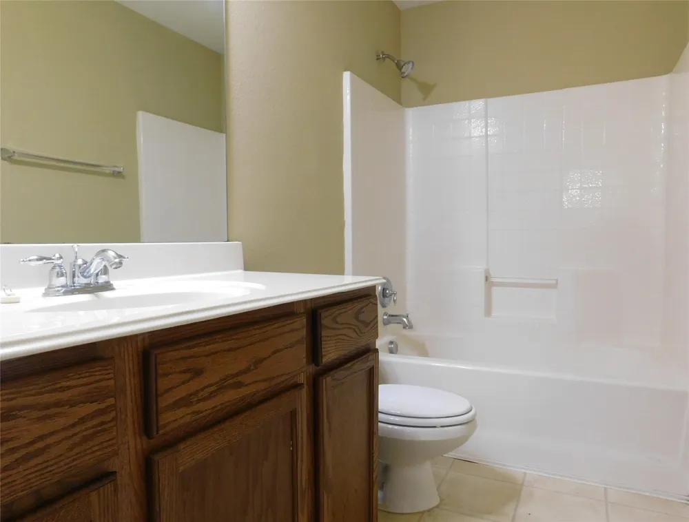 316 Hummingbird Drive Little Elm, TX 75068