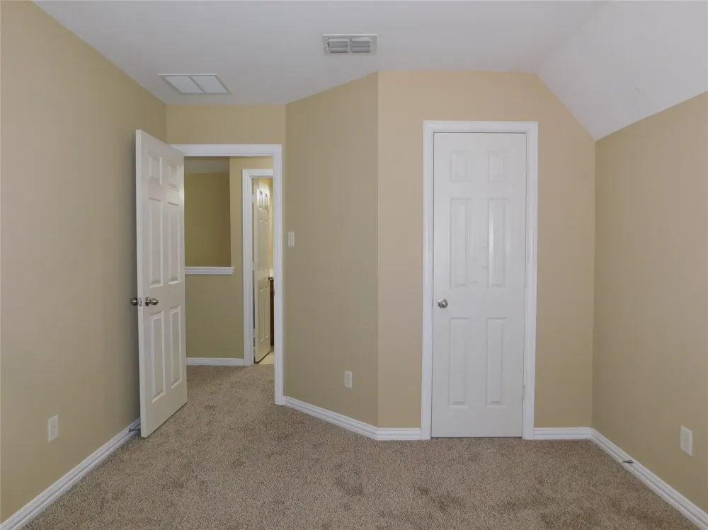316 Hummingbird Drive Little Elm, TX 75068