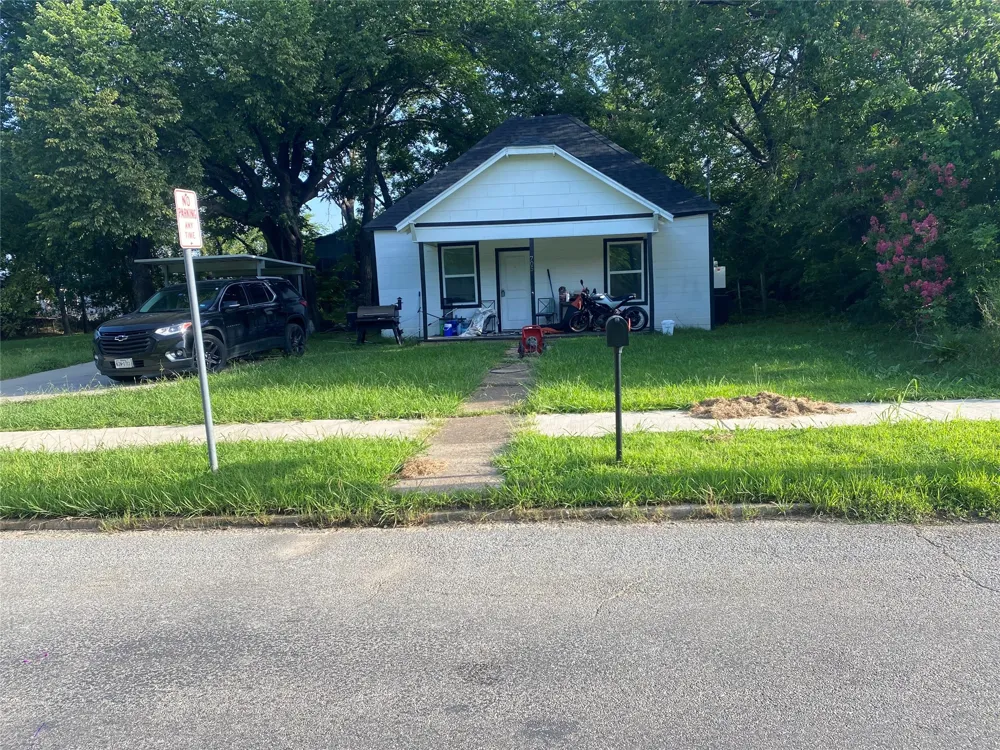 705 E Jones Street Sherman, TX 75090