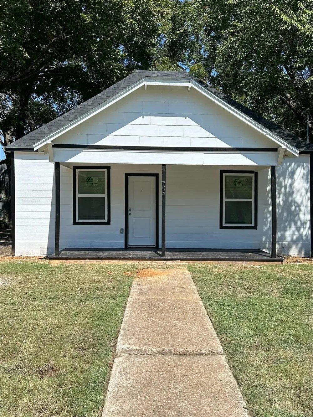 705 E Jones Street Sherman, TX 75090
