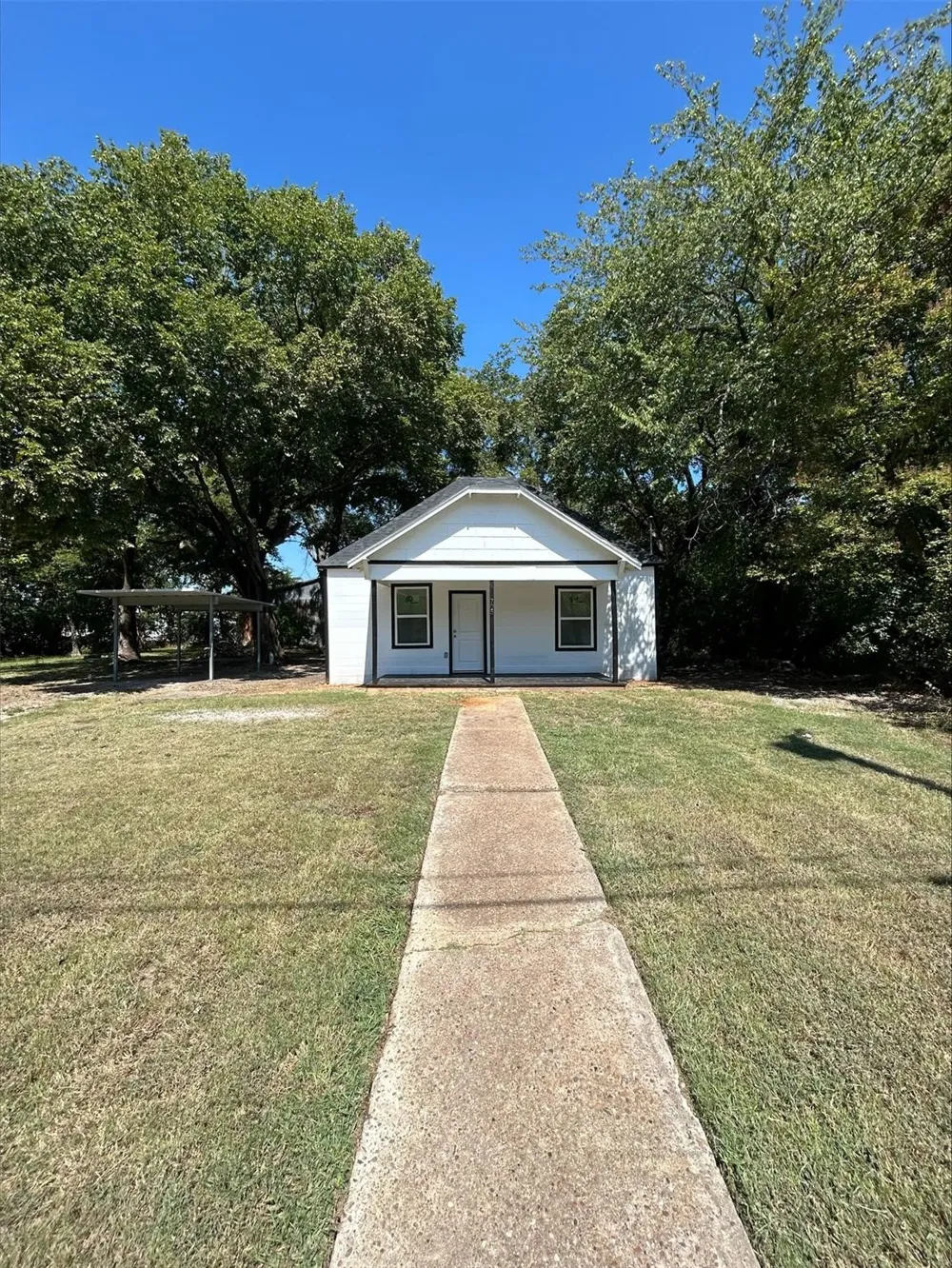 705 E Jones Street Sherman, TX 75090