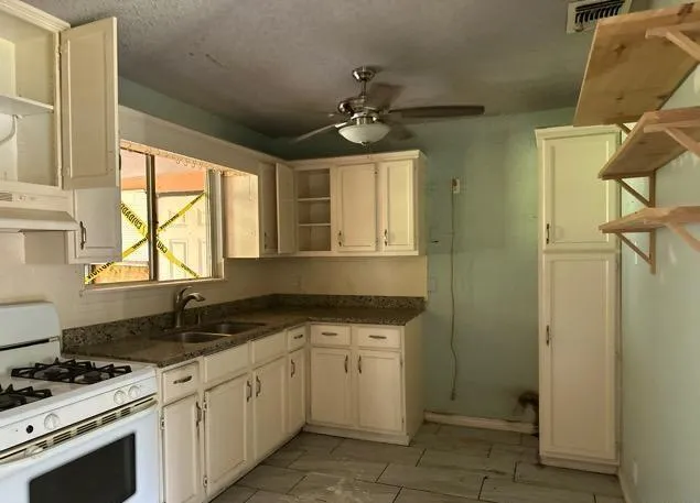 4130 Tropical Drive San Antonio, TX 78218