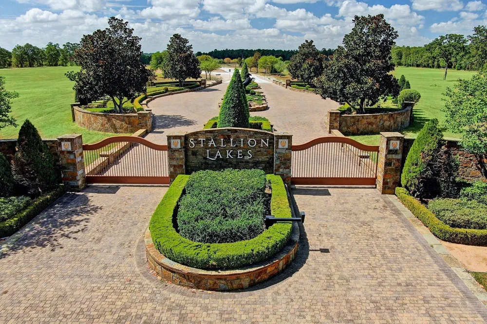 2418 Emerie Arbor Lane Hockley, TX 77447