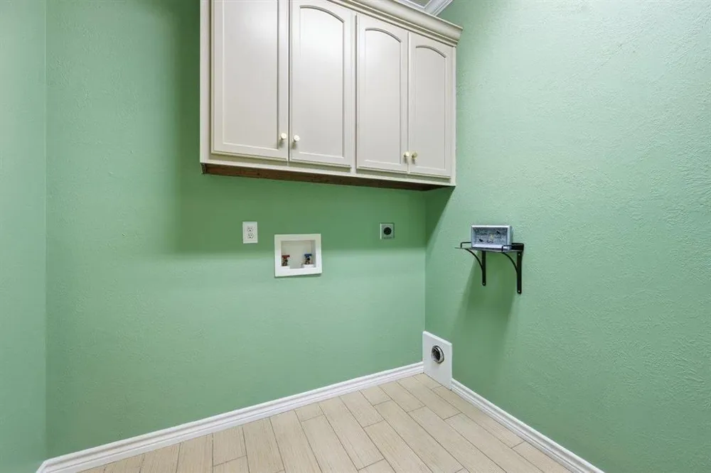 6335 Claybourn Drive Beaumont, TX 77706