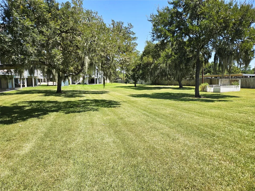 18617 Egret Bay Boulevard #507 Webster, TX 77058