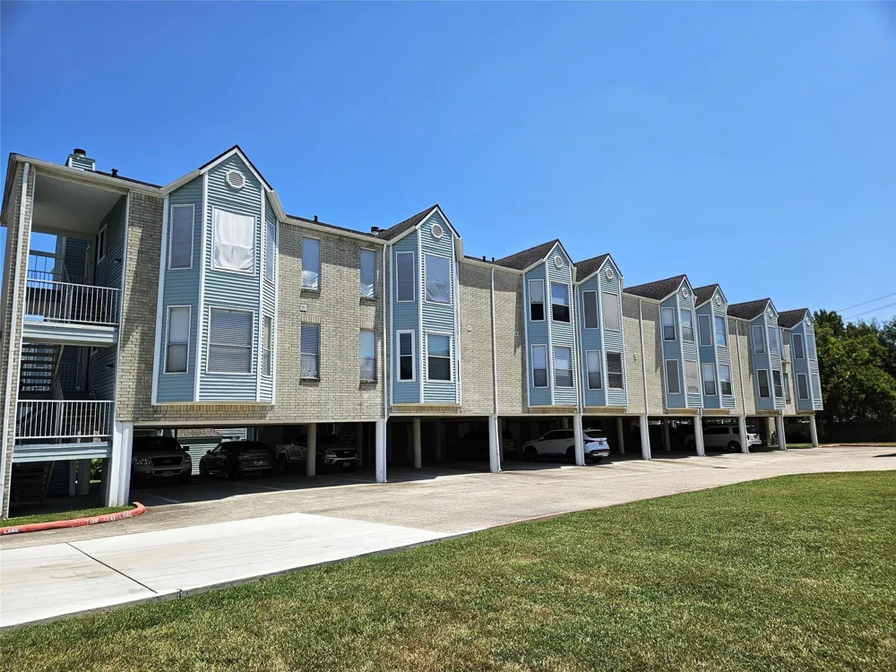 18617 Egret Bay Boulevard #507 Webster, TX 77058