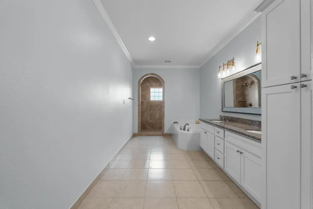 202 Debbie Lane San Leon, TX 77539
