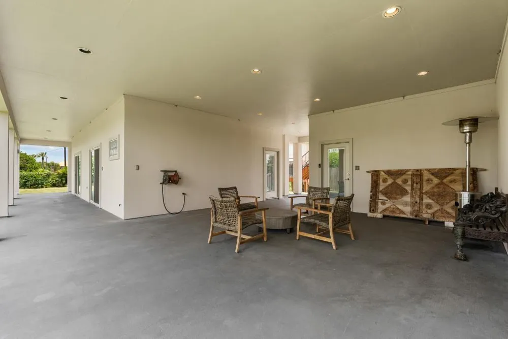 202 Debbie Lane San Leon, TX 77539