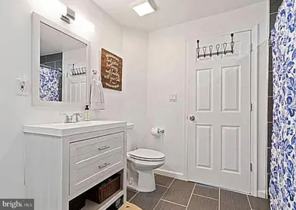 1 W POST ROAD Morrisville, PA 19067
