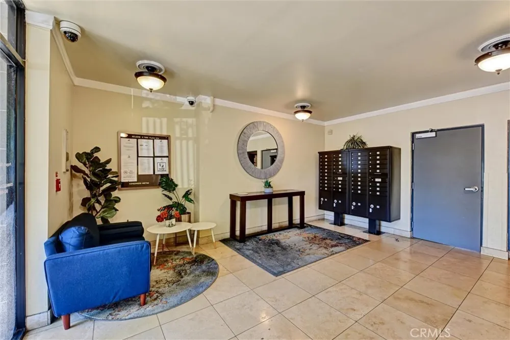 535 W 4th #201 Long Beach, CA 90802
