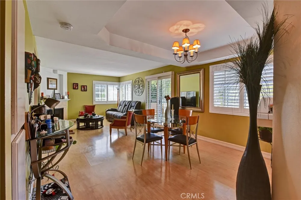 535 W 4th #201 Long Beach, CA 90802