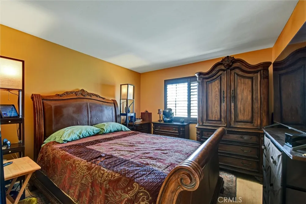 535 W 4th #201 Long Beach, CA 90802