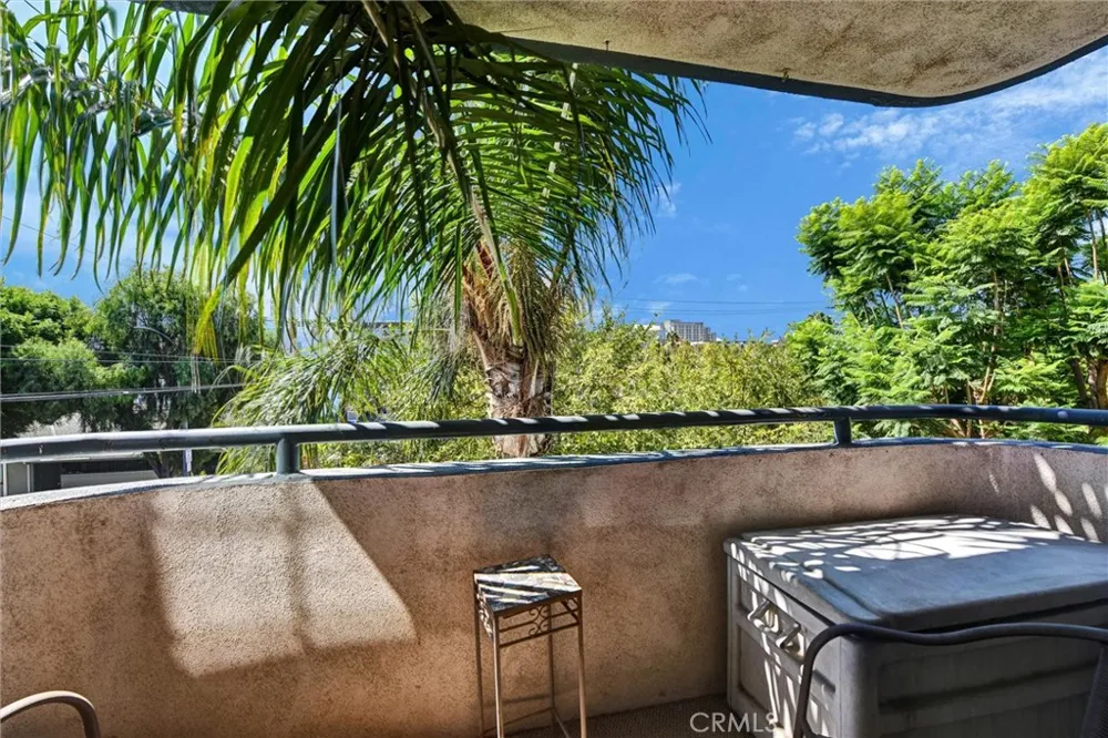 535 W 4th #201 Long Beach, CA 90802