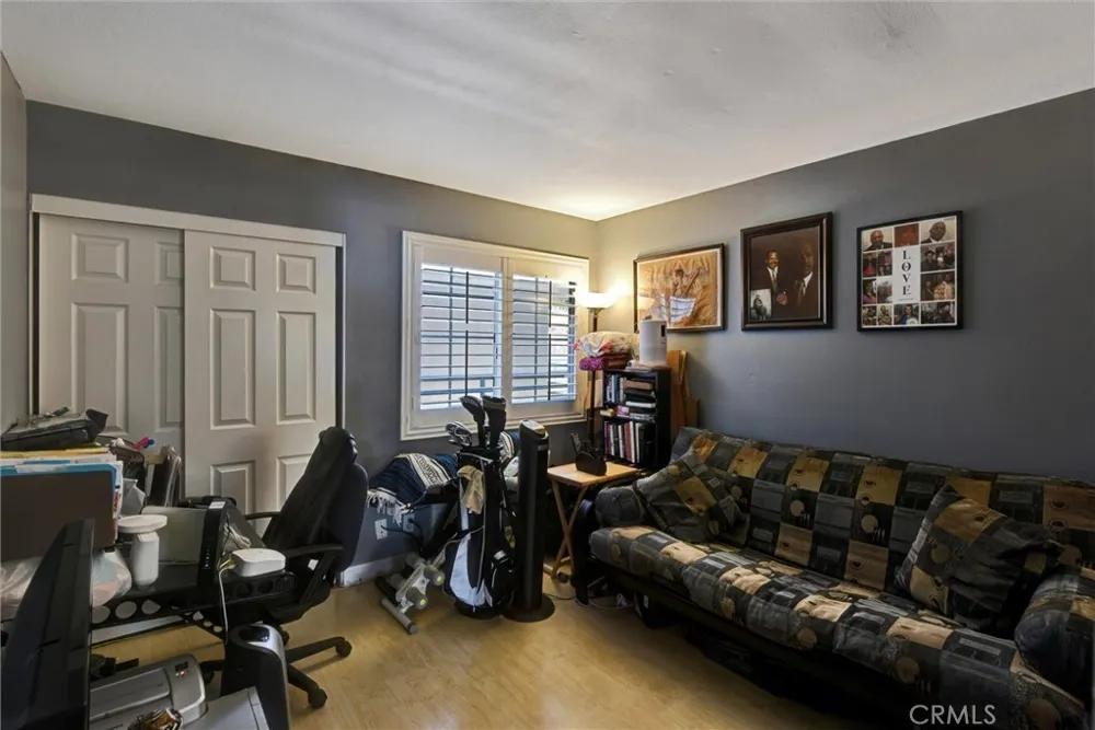 535 W 4th #201 Long Beach, CA 90802