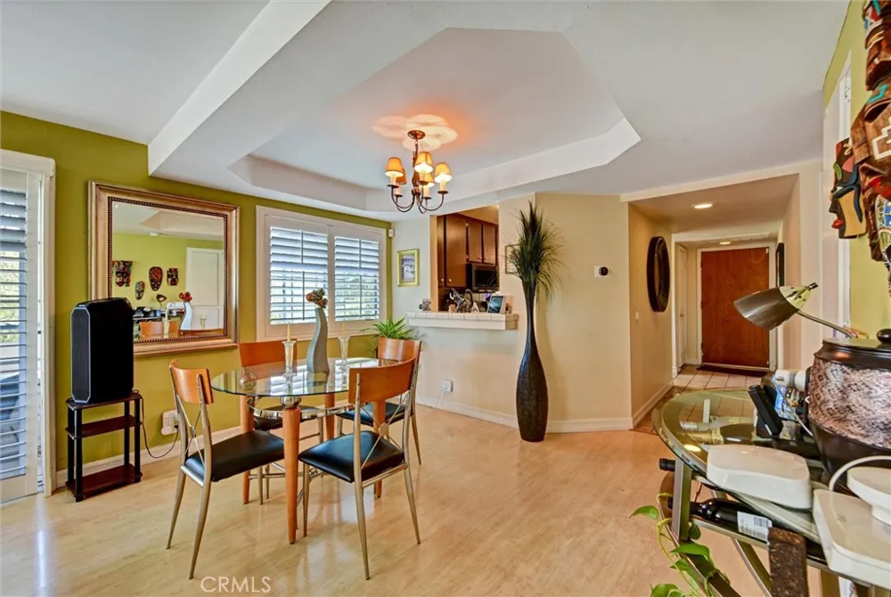 535 W 4th #201 Long Beach, CA 90802