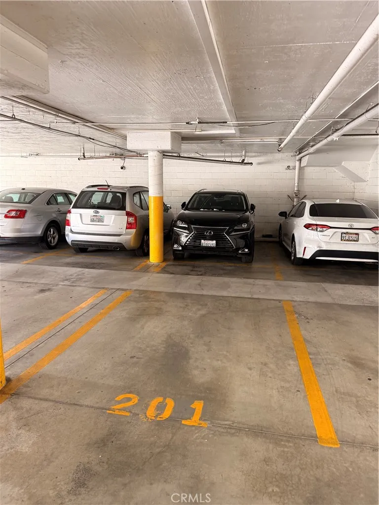 535 W 4th #201 Long Beach, CA 90802