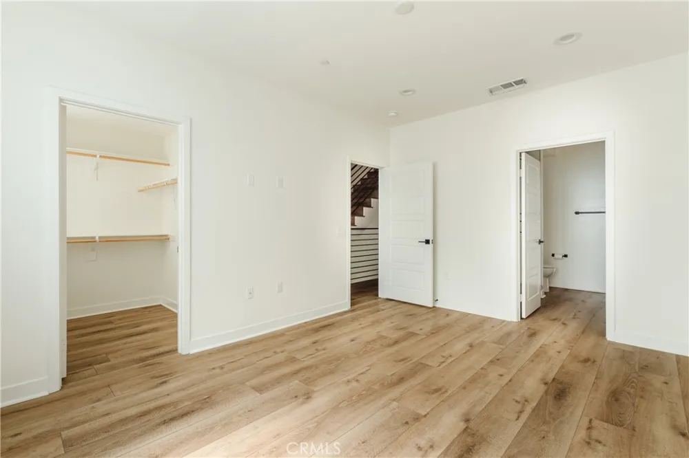 5623 Bella Blanco North Hollywood, CA 91601