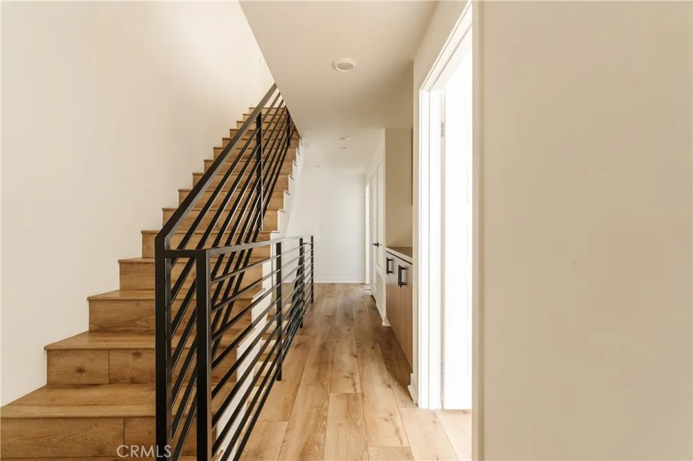 5623 Bella Blanco North Hollywood, CA 91601