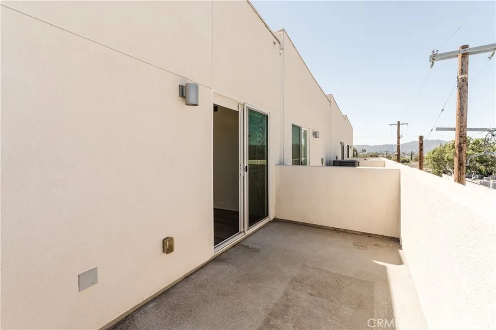 5623 Bella Blanco North Hollywood, CA 91601