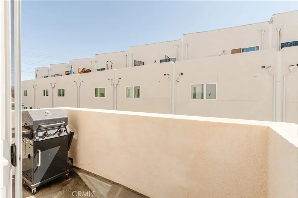 5623 Bella Blanco North Hollywood, CA 91601
