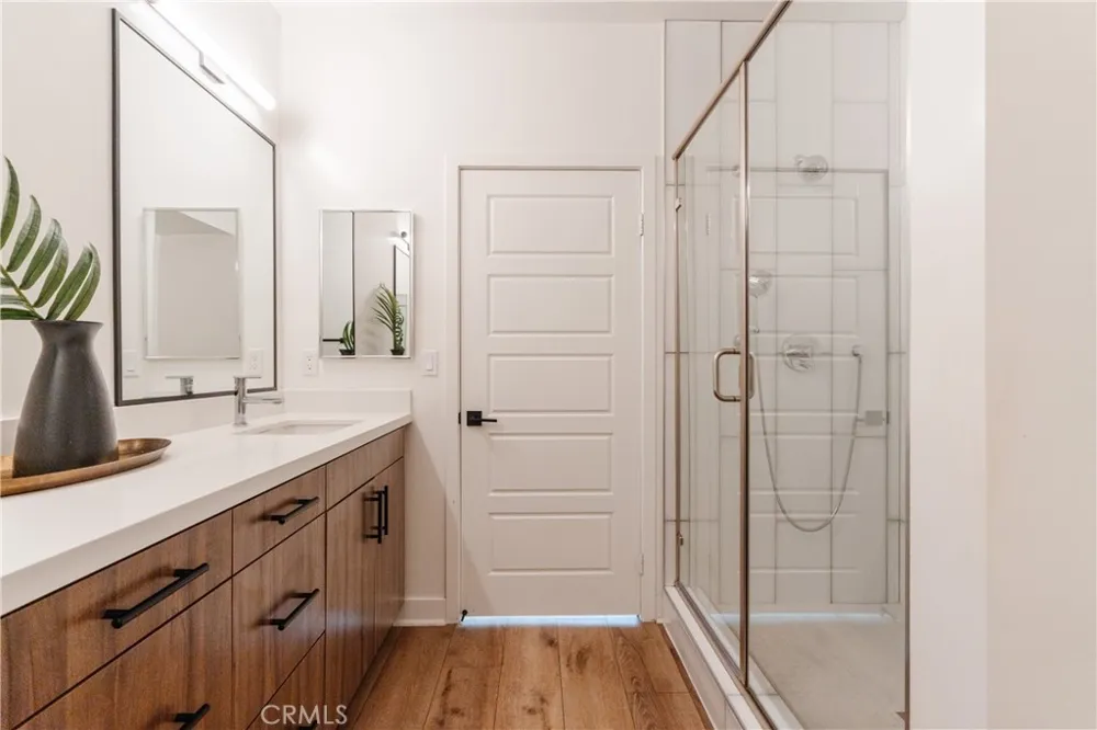5623 Bella Blanco North Hollywood, CA 91601