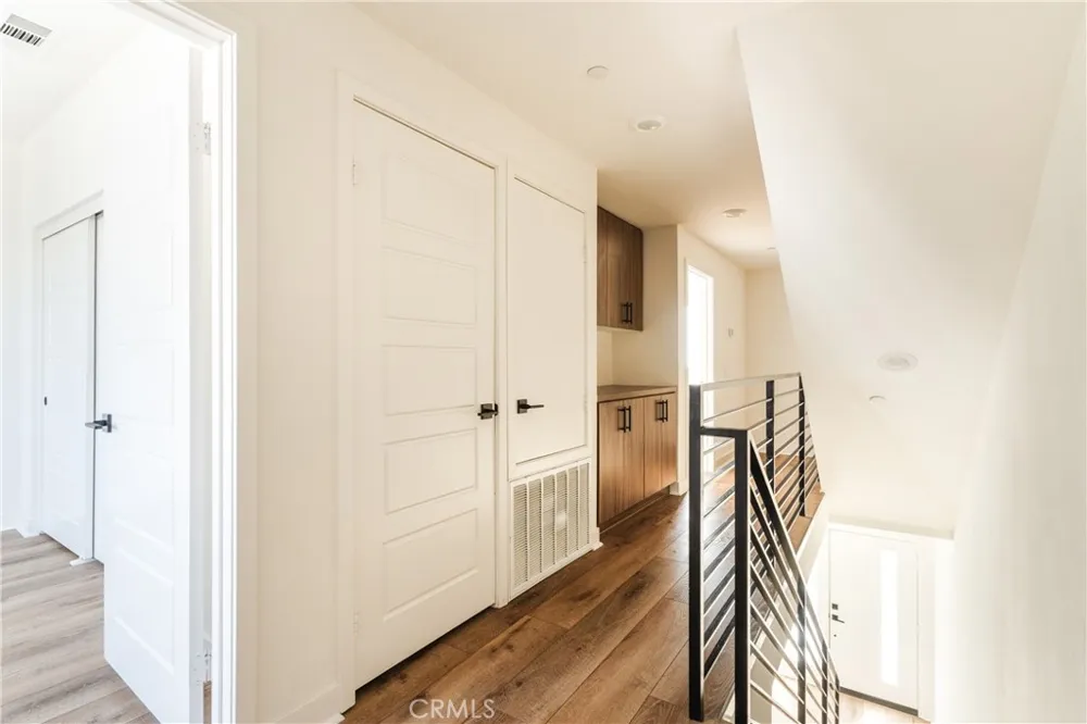 5623 Bella Blanco North Hollywood, CA 91601