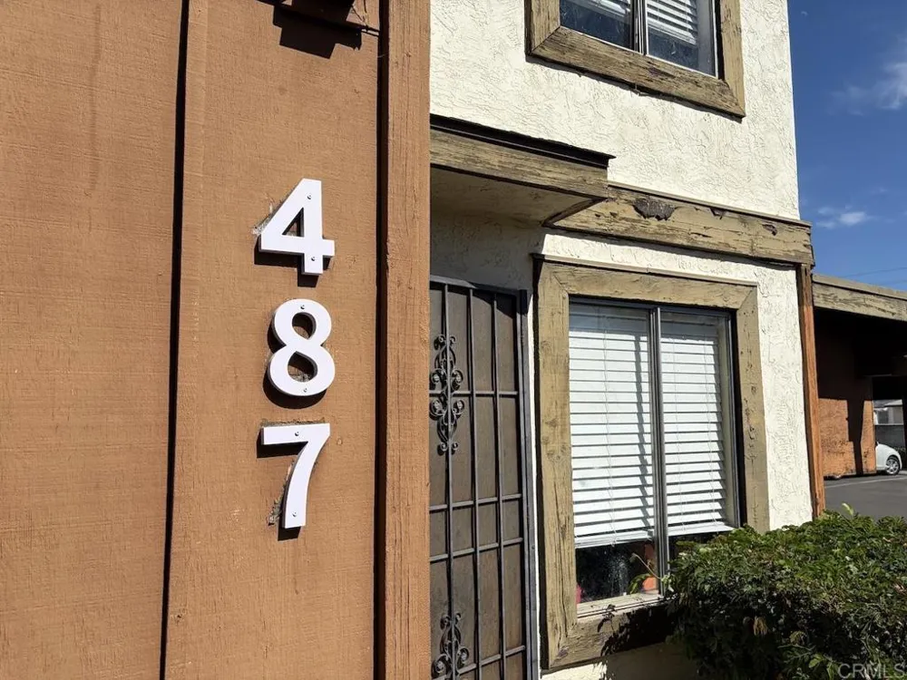 487 S Lincoln Avenue El Cajon, CA 92020