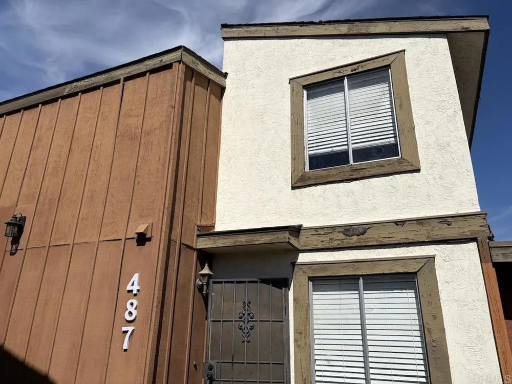 487 S Lincoln Avenue El Cajon, CA 92020