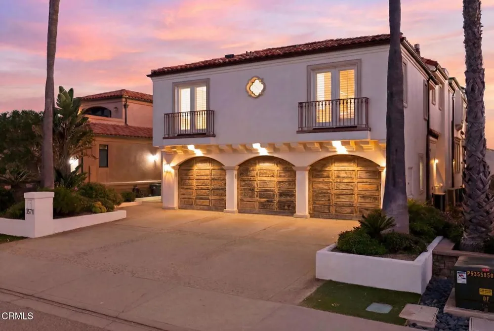 1571 Mandalay Beach Road Oxnard, CA 93035