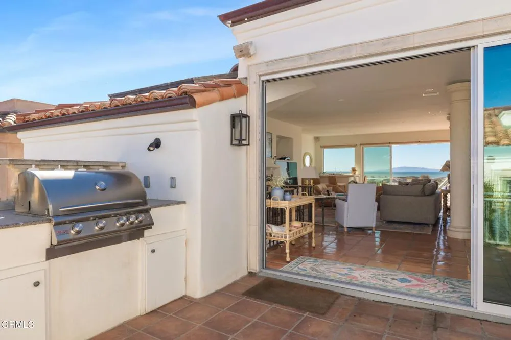 1571 Mandalay Beach Road Oxnard, CA 93035
