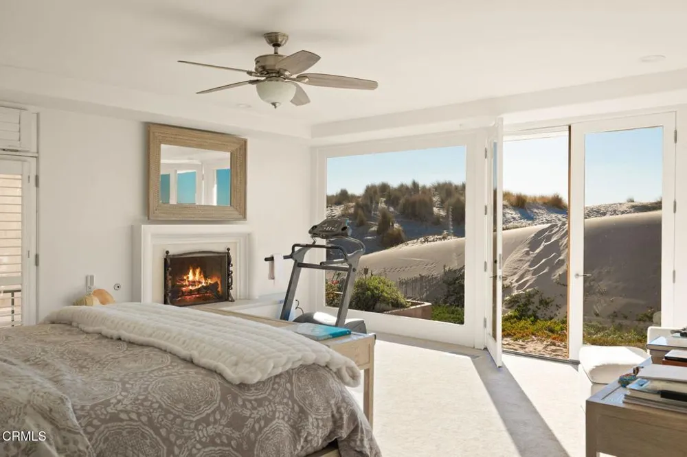 1571 Mandalay Beach Road Oxnard, CA 93035