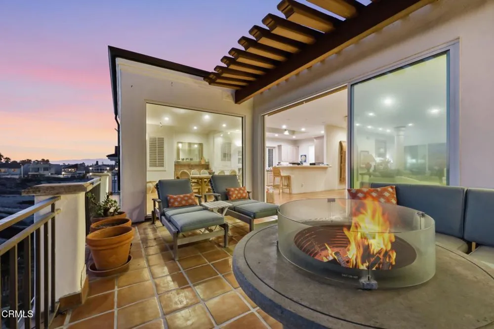 1571 Mandalay Beach Road Oxnard, CA 93035