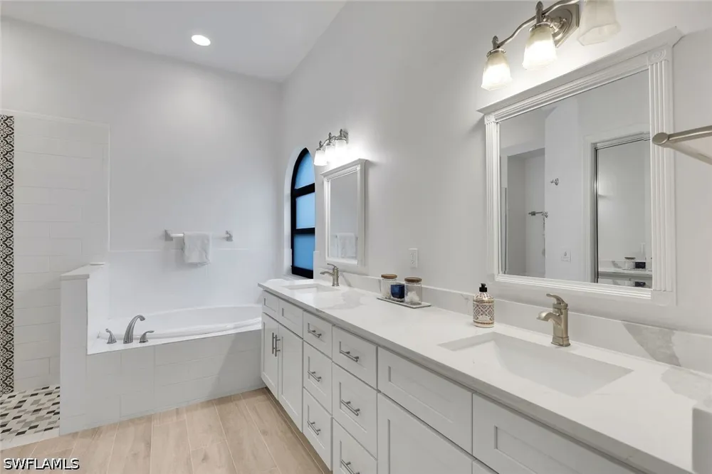 Lambton Lane Naples, FL 34104