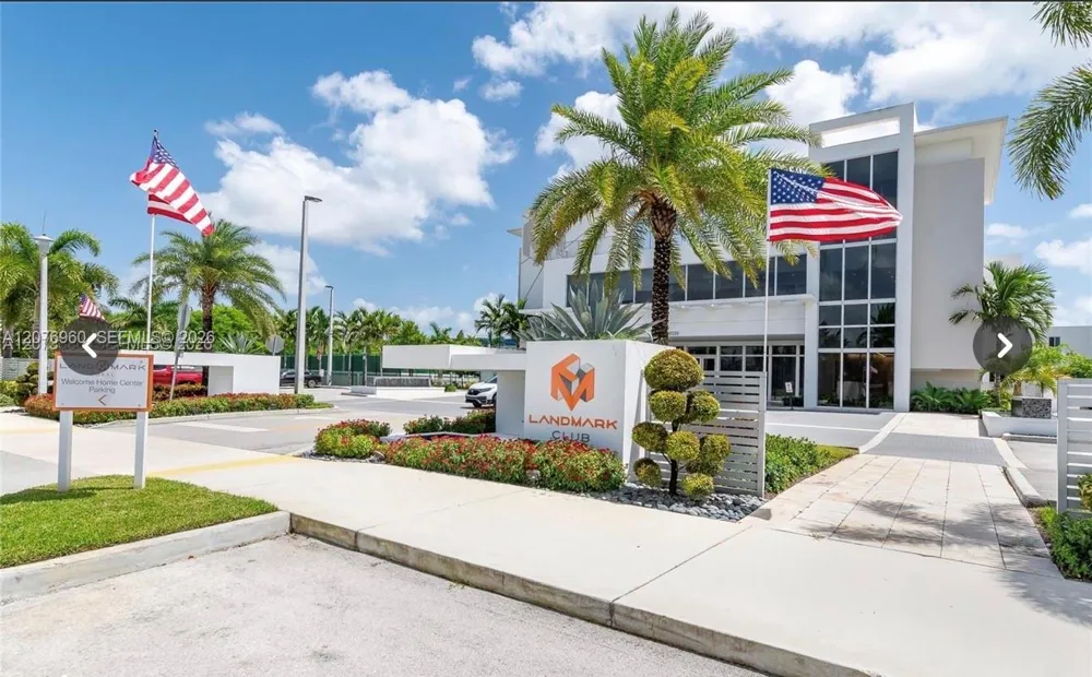 10300 NW 66th St Doral, FL 33178