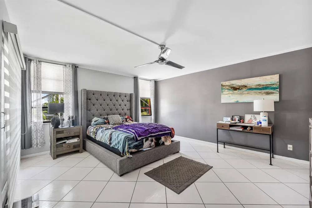 2205 S CYPRESS BEND DRIVE #302 Pompano Beach, FL 33069